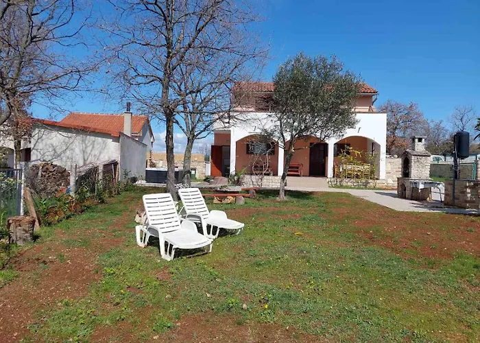 Marmelo Ferienhaus Peroj